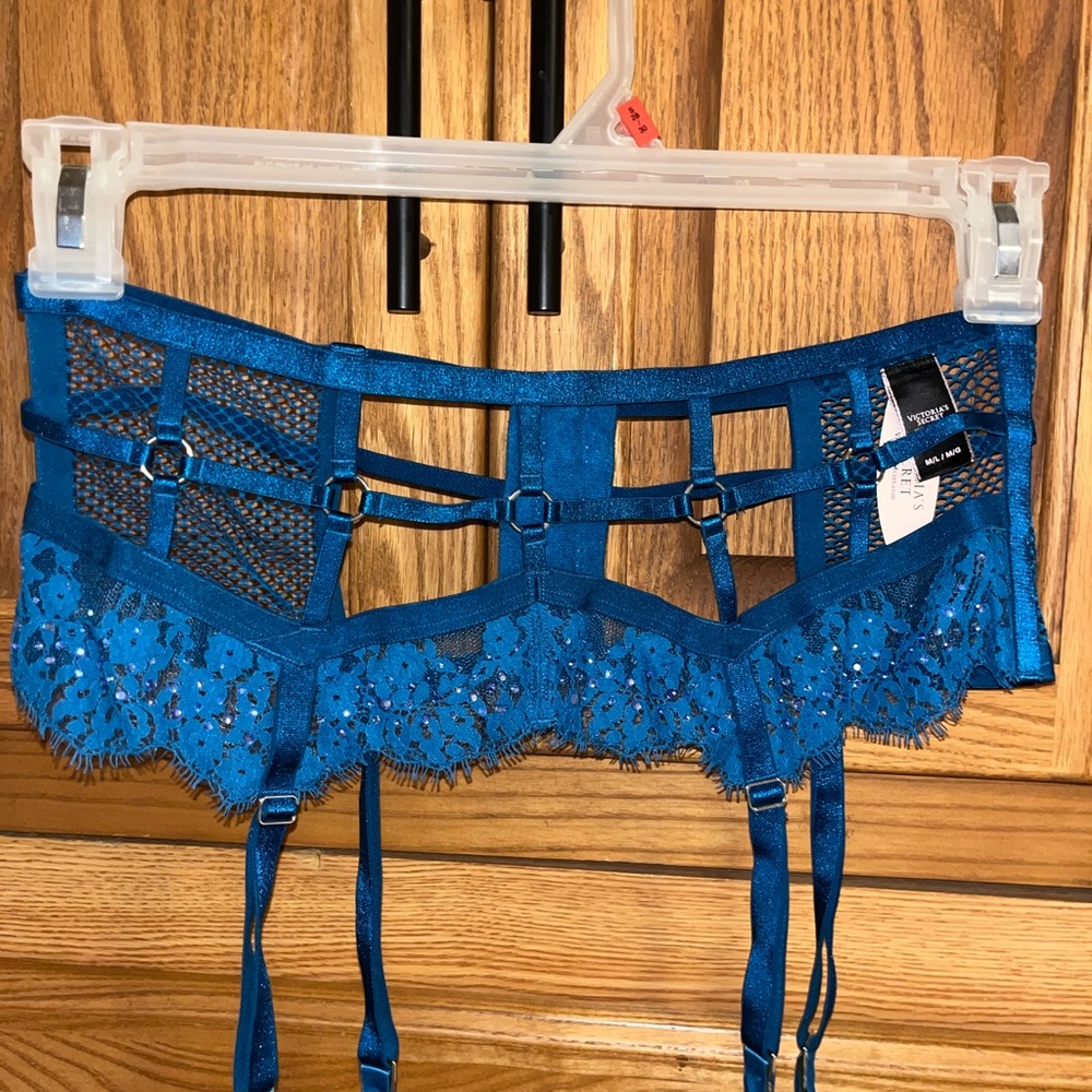 Victorias Secret Garter belt M/L
